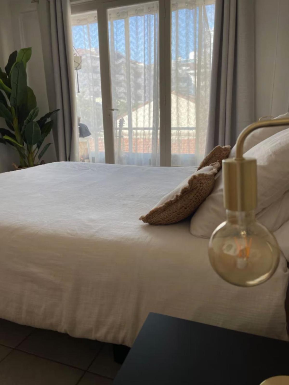 Appartement T2 With Balcony - Near